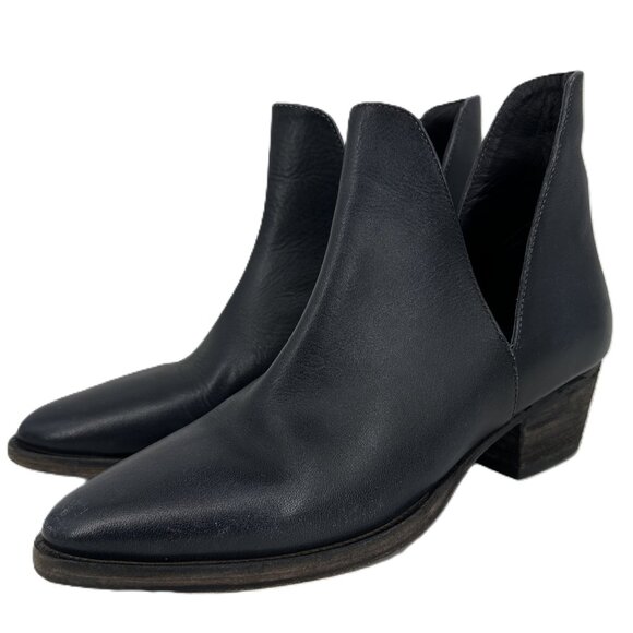 Free People Charm Double V Ankle‎ Boots Black/Charcoal Leather Size 37 7 - Picture 1 of 8